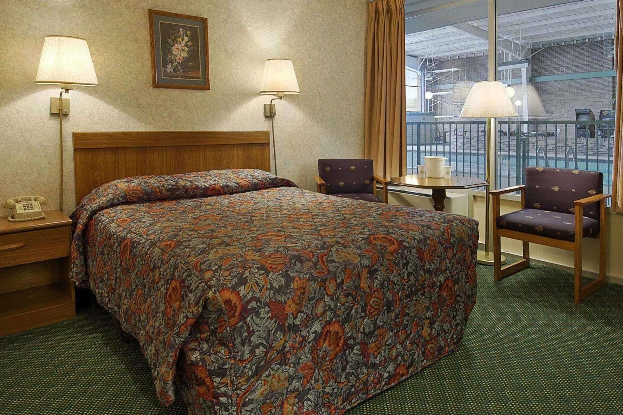 Knights Inn Рантул Екстер'єр фото